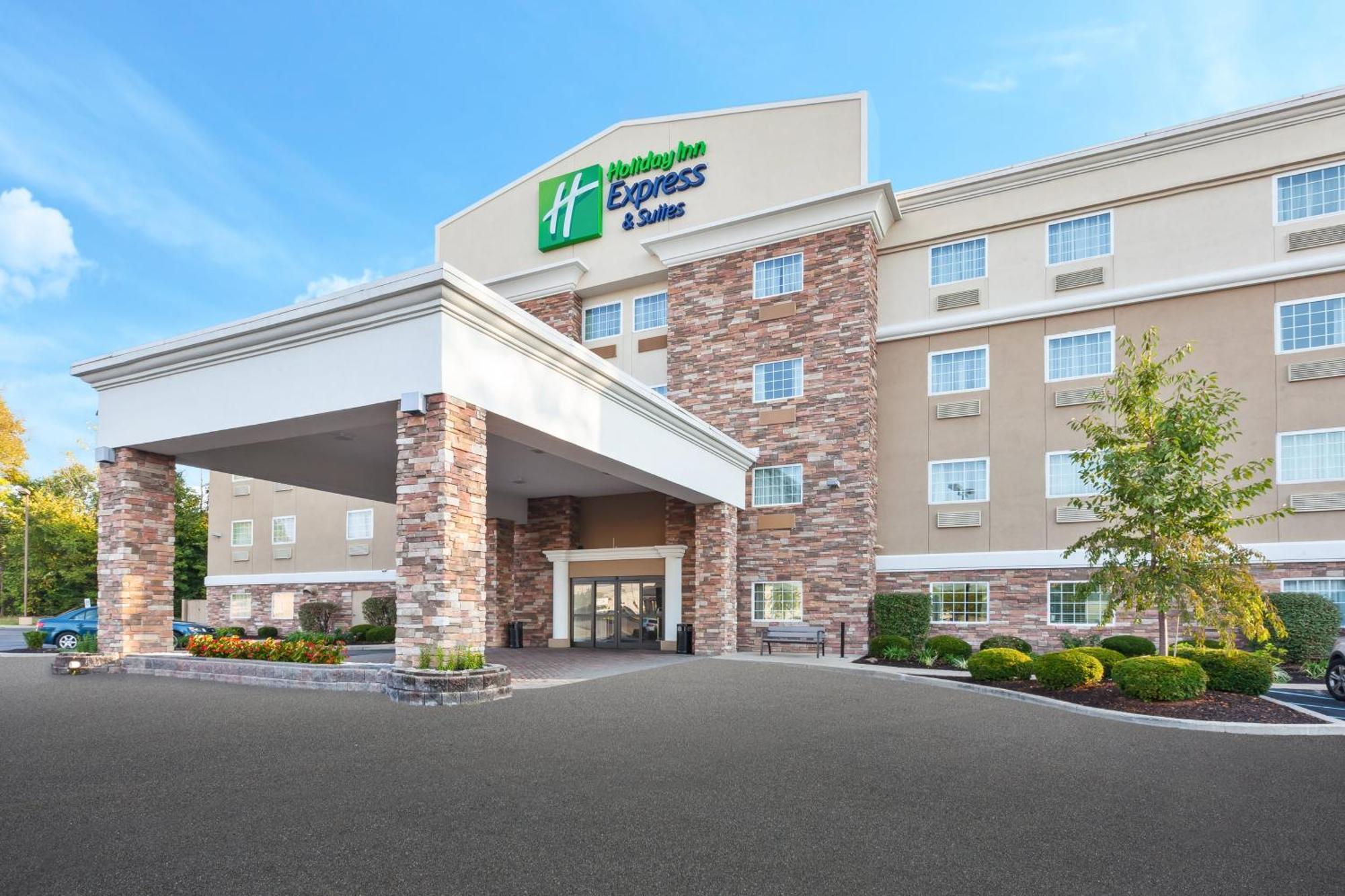 Holiday Inn Express & Suites Carmel North - Westfield By Ihg Exterior foto